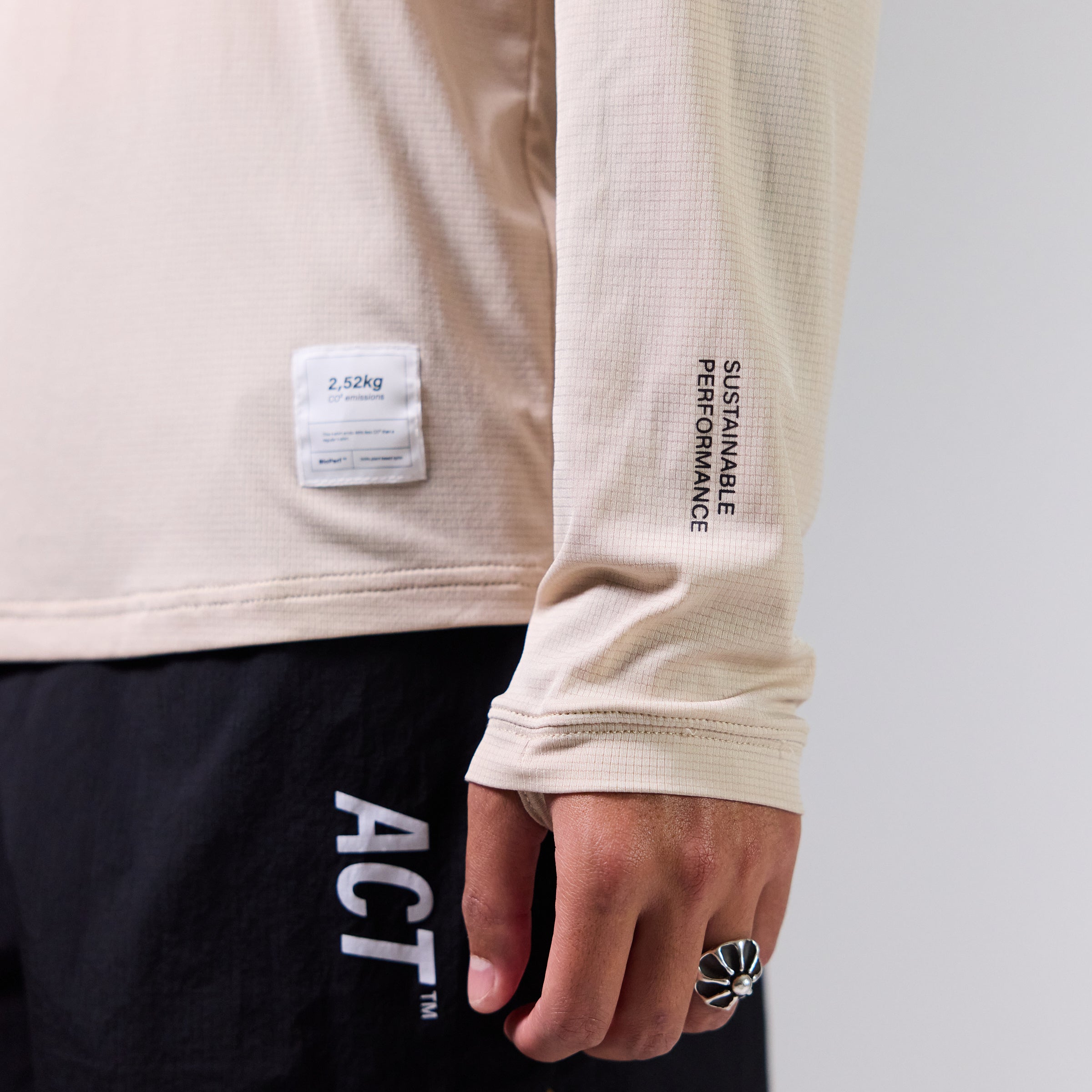 BioPerf / Running T-Shirt / Long Sleeve - Beige